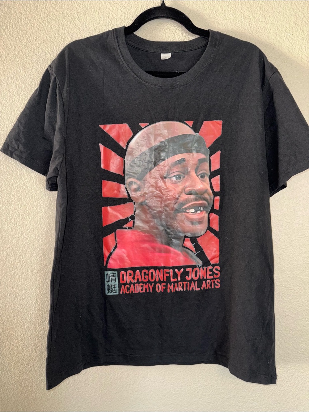 Source Unknown Black Tee with Red Dragonfly Jones Graphic Mens Size L